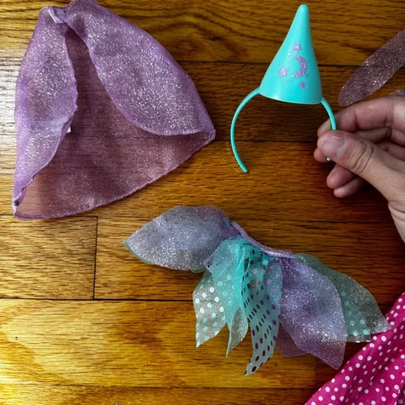 Wellie Wisher dress up box - Picture 4 of 6